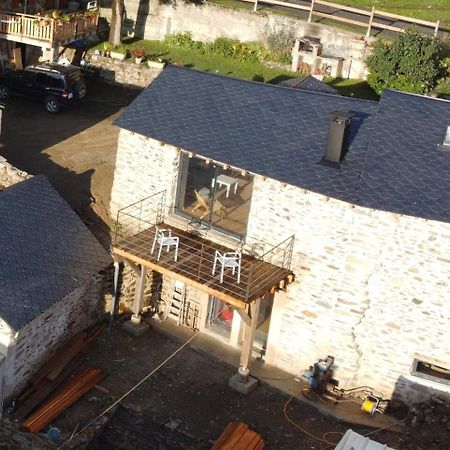 La Petite Bergerie En Pierre Surplombant Le Lac Real Екстер'єр фото