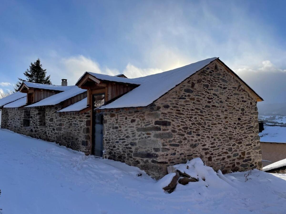 La Petite Bergerie En Pierre Surplombant Le Lac Real Екстер'єр фото